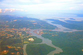 Brunei Bandar Seri Begawan from aircraft 2