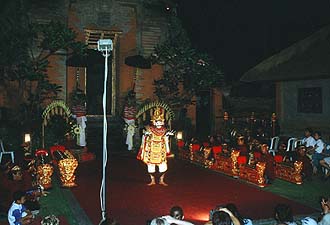 Bali Ubud Barong dance4