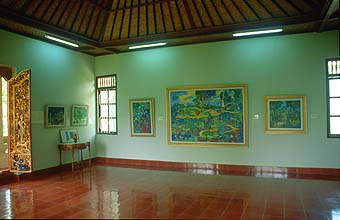 Bali Ubud Neka Museum interior