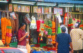 Johor Bahru Sri Mariamman Temple Deepavali market 2