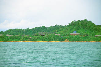 arawak: Batang Ai Reservoir and Hilton Longhouse Resort