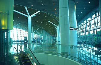 KLIA Kuala Lumpur Airport main building interior2