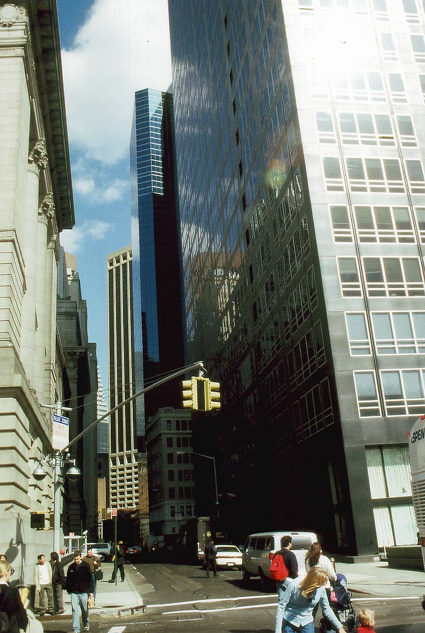 http://www.tropicalisland.de/NYC_New_York_Manhattan_Bridge_Street_near_Battery_Park_b.jpg