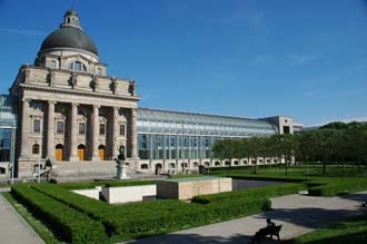 MUC Munich - Bavarian State Chancellery in Munich 02 3008x2000