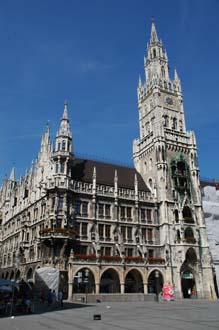 MUC Munich - New Town Hall in Munich with tower on Marienplatz 3008x2000