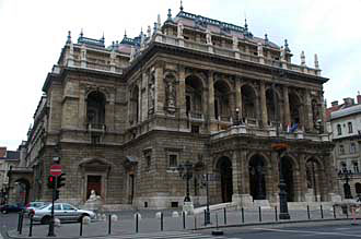 BUD Budapest - Magyar Allami Operahaz or  Hungarian State Opera House on Andrassy ut street 01 3008x2000