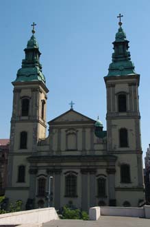 BUD Budapest - Inner-City Parish Church (Belvarosi Plebania Templom) oldest church in Hungary 02 3008x2000