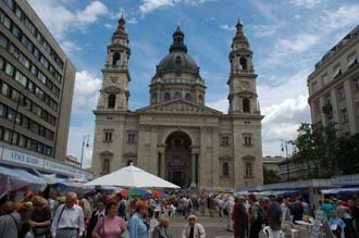 BUD Budapest - St. Stephen Basilica (Szent Istvan Bazilika) front facade 04 3008x2000