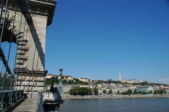 BUD Budapest - Chain Bridge (Szechenyi lanchid) with Castle Hill 04 3008x2000