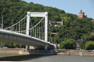 BUD Budapest - Elizabeth Bridge (Erzsebet hid) with Gellert Hill 01 3008x2000