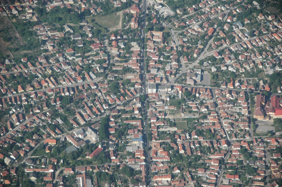 BUD Budapest - Budapest outskirts from aircraft detail with houses 3008x2000