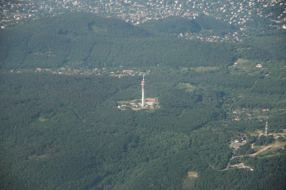 BUD Budapest - Budapest television tower from aircraft 3008x2000