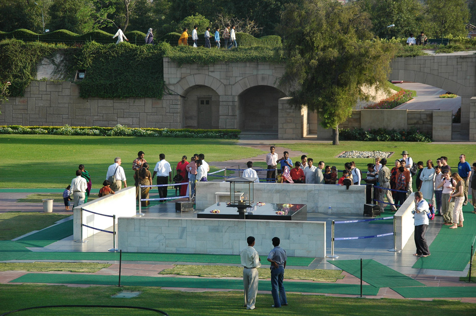 DEL Delhi - Raj Ghat memorial with black marble marking the spot where Mahatma Gandhi was cremated 3008x2000