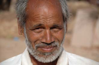 JAI Karauli in Rajasthan - portrait man 02 3008x2000
