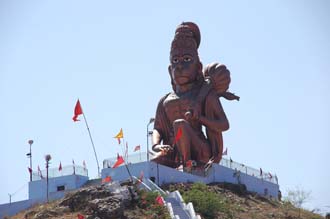 DEL big Hanuman monkey god statue in a temple near Narnaul on the road from Delhi to Mandawa 3008x2000