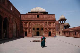 AGR Agra - Jehangirs Palace in Agra Fort with interesting blend of Hindu and Central Asian architectural styles 3008x2000