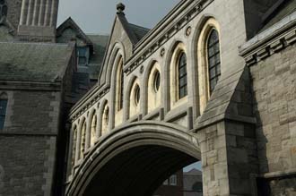 DUB Dublin - link bridge between Christ Church Cathedral and Dublinia 02 3008x2000