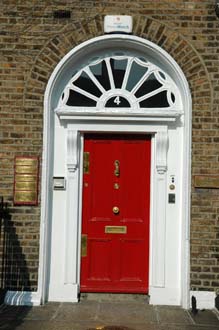 DUB Dublin - beautiful front door in Harrington Street 3008x2000