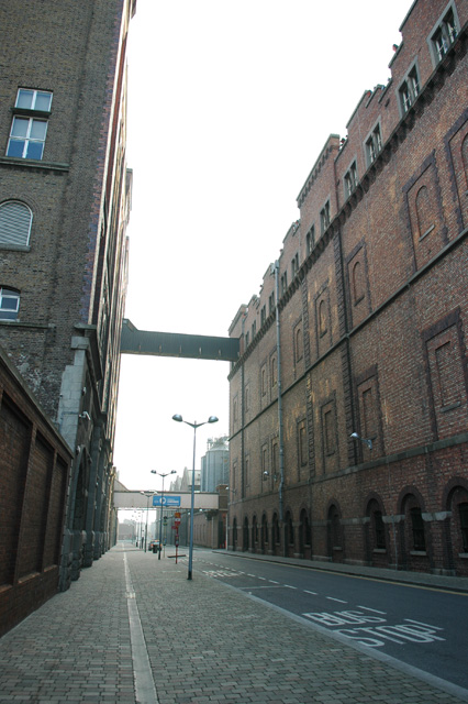 DUB Dublin - Guinness Storehouse and Brewery storehouses 3008x2000