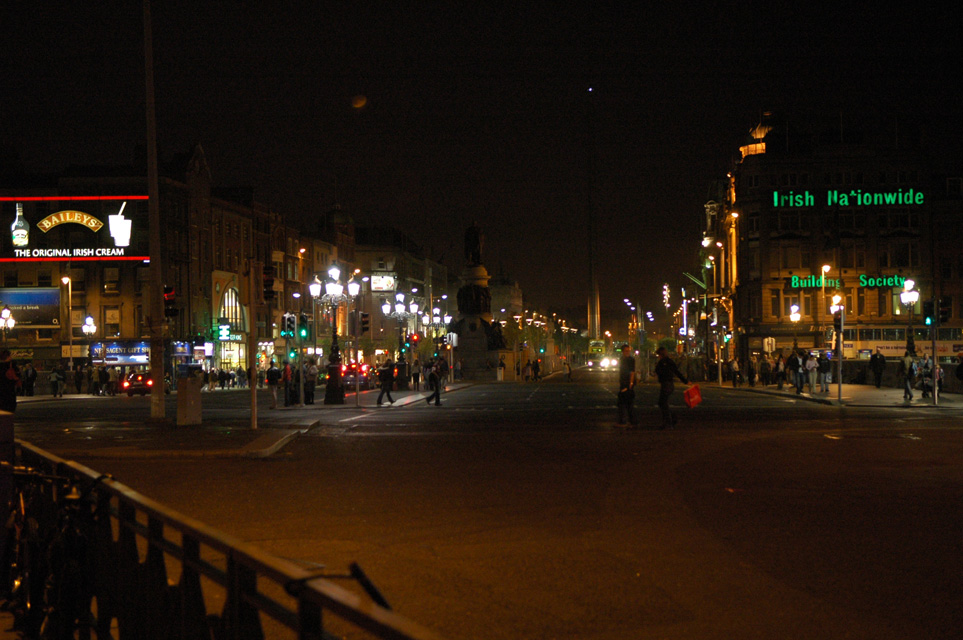 DUB Dublin - O Connell street by night 05 3008x2000
