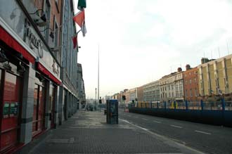 DUB Dublin - O Connell street on a quiet sunday morning 3008x2000