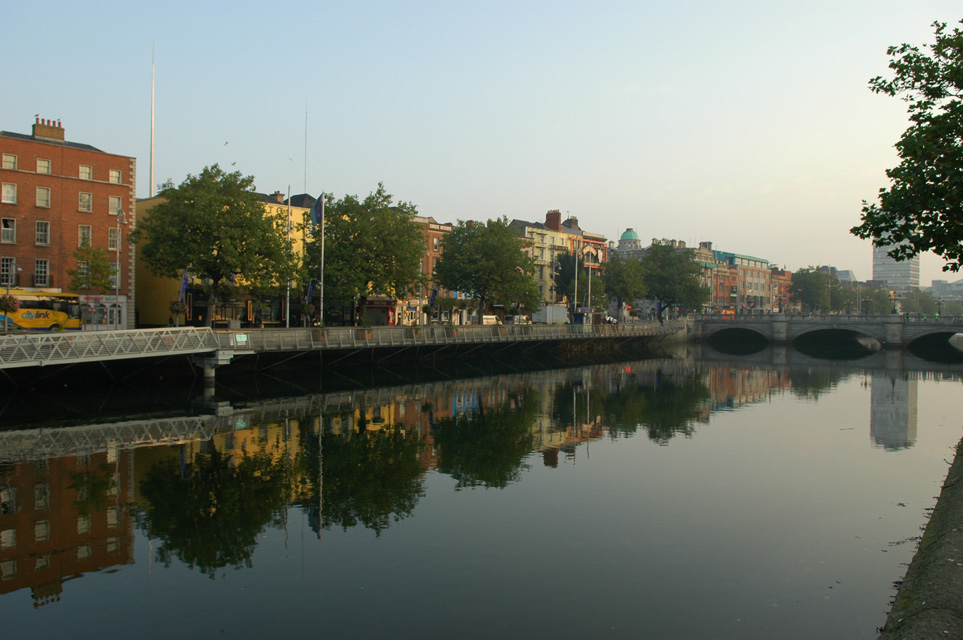 DUB Dublin - O Connell Bridge and Bachelors Walk with River Liffey 08 3008x2000