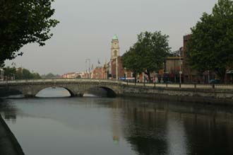 DUB Dublin - Fr Mathew Bridge with Inns Quay and River Liffey 3008x2000