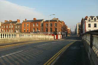 DUB Dublin - Liam Mellowes Bridge with Ellis Quay and Queen Street 3008x2000