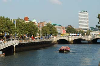 DUB Dublin - O Connell Bridge and Bachelors Walk with River Liffey 01 3008x2000