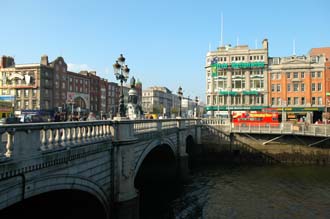 DUB Dublin - O Connell Bridge and Bachelors Walk with River Liffey 06 3008x2000