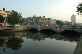 DUB Dublin - O Connell Bridge and Bachelors Walk with River Liffey 07 3008x2000