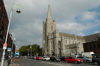 DUB Dublin - St Patricks Cathedral with Patrick Street 3008x2000