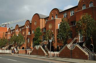 DUB Dublin - houses in modern architecture on Bride Street near St Patricks Cathedral 02 3008x2000