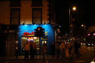 DUB Dublin - Ricks Burger Restaurant by night 3008x2000
