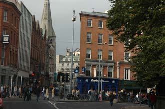 DUB Dublin - Crafton Street intersection with Suffolk Street and Molly Malone Statue 3008x2000