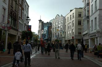 DUB Dublin - Grafton Street shops 05 3008x2000