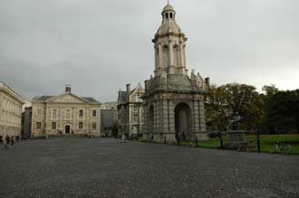 DUB Dublin - Trinity College Campanile with Dining Hall 3008x2000