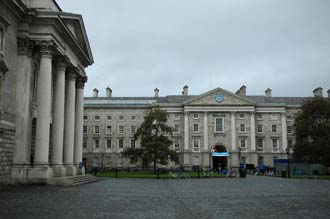 DUB Dublin - Trinity College Front Square and Exam Hall 3008x2000