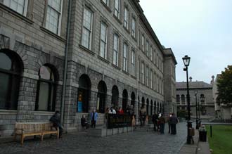 DUB Dublin - Trinity College Old Library with the Book of Kells museum 3008x2000