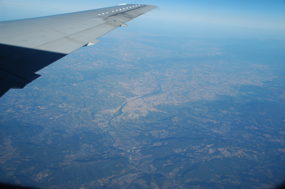 FLR Florence - the city of Florence with tuscan landscape from aircraft 3008x2000