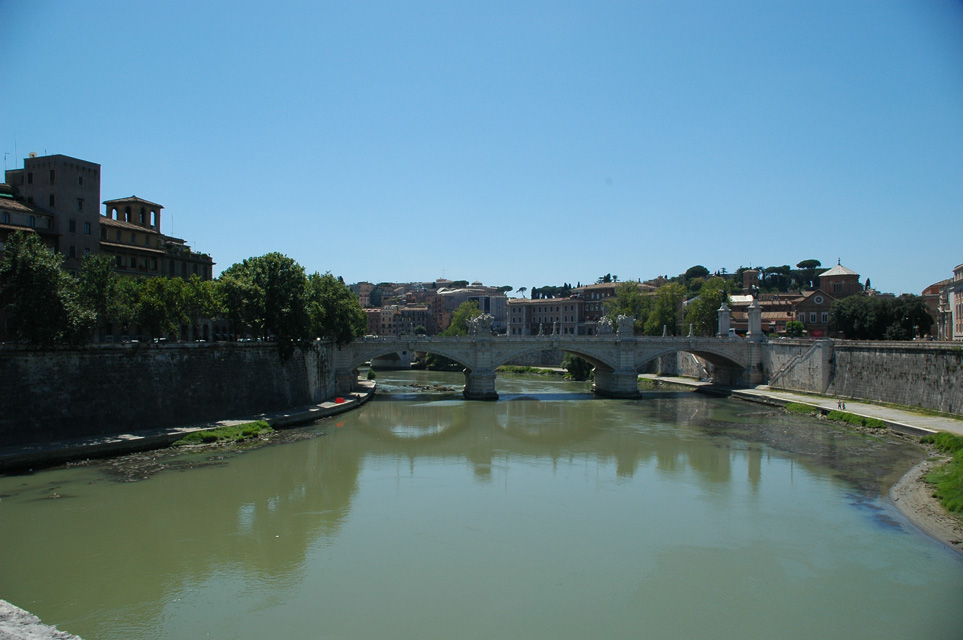 FCO Rome - River Tiber near Castel Sant Angelo 3008x2000