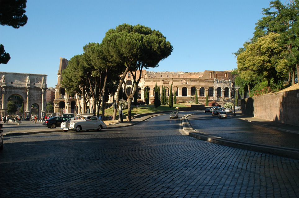 FCO Rome - Colosseum and Arco di Costantion with Rolls Royce car on Via di San Gregorio 3008x2000