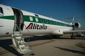 FCO Rome Fiumicino Airport - Alitalia Express Embraer aircraft 01 3008x2000