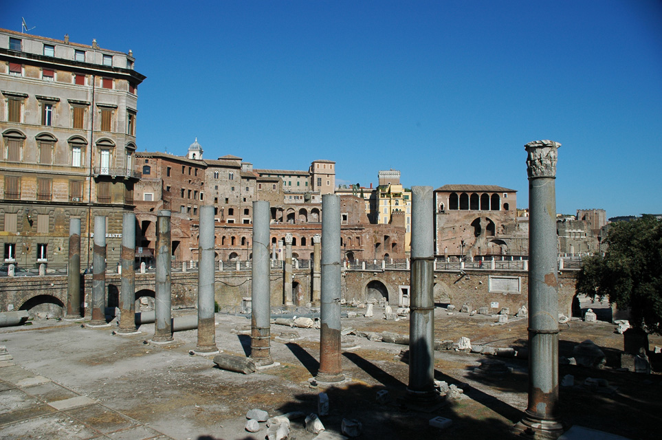 FCO Rome - Mercati di Traiano markets 02 3008x2000