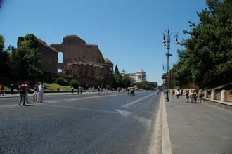 FCO Rome - Via dei Fori Imperiali with Basilica di Costantino 3008x2000