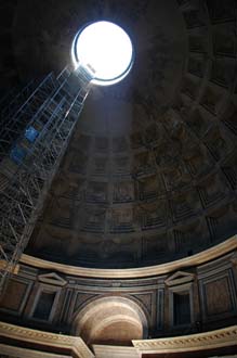 FCO Rome - Pantheon dome with oculus 01 3008x2000