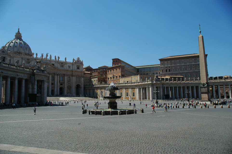 FCO Rome - Piazza San Pietro with St Peters Basilica 04 3008x2000