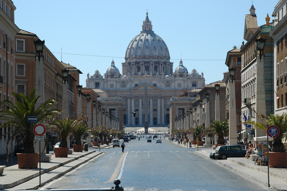 FCO Rome - St Peters Basilica from Via della Conciliazione 3008x2000
