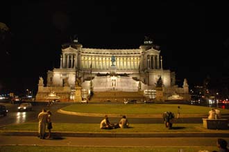 FCO Rome - Vittoriano on Piazza Venezia by night 02 3008x2000