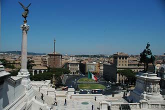 FCO Rome - view from the upper tarrace of the Vittoriano on Piazza Venezia 3008x2000